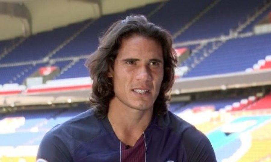 Zyrtare: Cavani transferohet në Man United