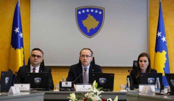 Qeveria i hap rrugë formimit të një ministrie shtesë