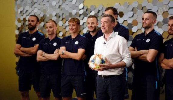 Veseli uron futbollistët e kombëtares: Zemrat dhe mendjet tona janë sonte me ta