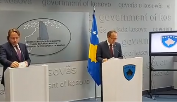Varhelyi: Kosova ka plotësuar kushtet për viza, duhet t’i bindim shtetet anëtare dhe s’është e lehtë