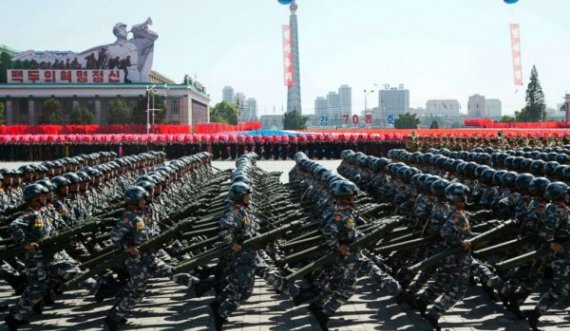 Koreja Veriore planifikon paradën më të madhe ushtarake për përvjetorin e partisë