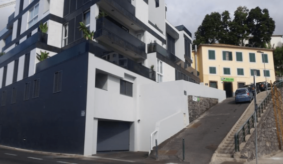 Plaçkitet vila e Cristiano Ronaldos në Madeira, policia identifikon hajdutin 
