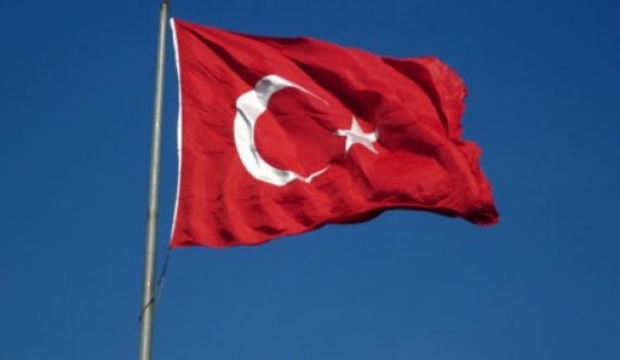 Turqisë nuk i pëlqejnë bisedimet: Përpjekjet për armëpushim do të dështojnë pa tërheqjen e Armenisë