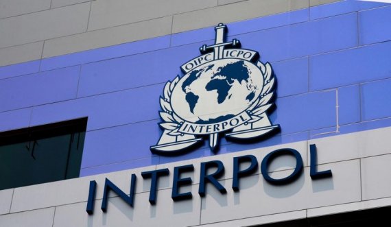 Interpol lëshon alarm global, thotë se grupe kriminale po bëjnë oferta mashtruese për vaksinat Anti-COVID