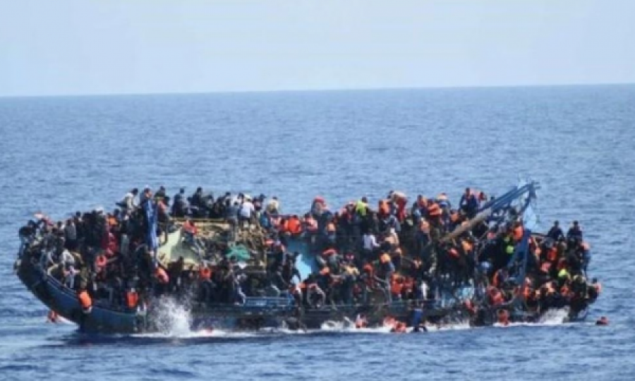 Fundoset varka në Tunizi, të paktën 11 refugjatë humbin jetën 