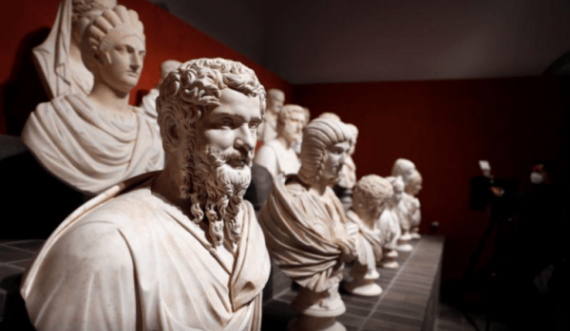 Për dekada të mbyllura në bodrum, ekspozita në Romë nxjerr në dritë statujat e lashta 