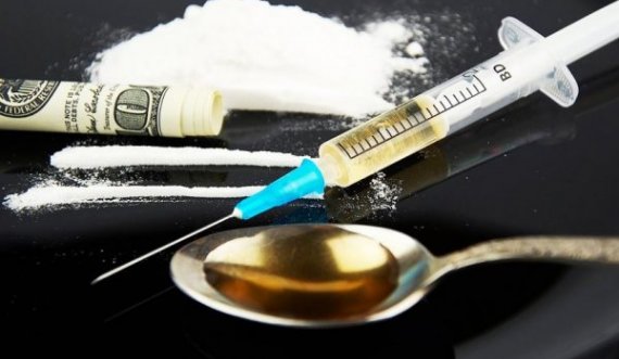  “Përdoruesit e drogave dhe Covid-19, një marrëdhënie vdekjeprurëse” 