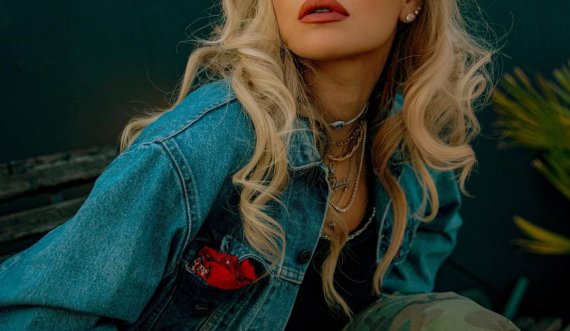 Rita Ora kapet mat me këngëtarin me famë botërore! 