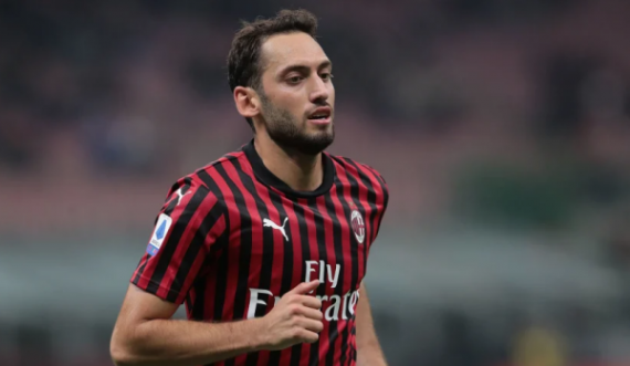 Calhanoglu dëshiron kontratë me vlerë gjashtë milionë euro