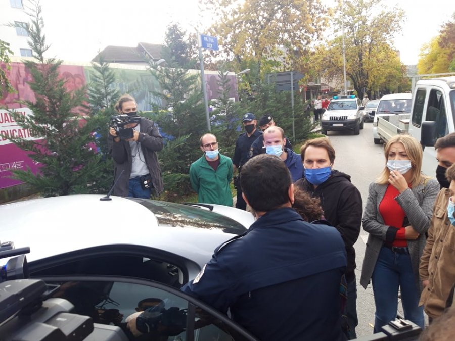 Pamjet nga momenti i arrestimit të Frashër Krasniqit dhe Zgjim Hysenit