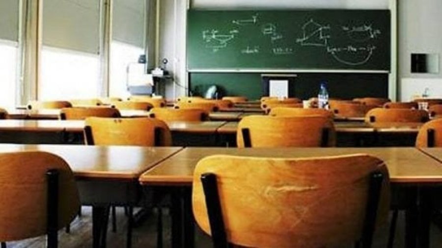Pas rekordit të rasteve me Covid-19, mbyllen shkollat në një pjesë të Italisë