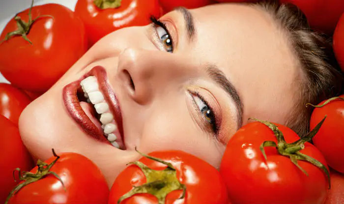 5 mënyra për t'i përdorur domatet për lëkurë më të bukur