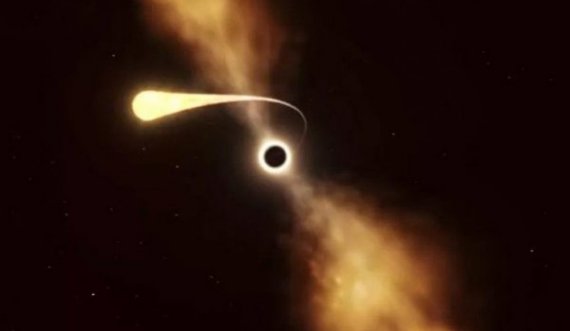 Filmohet ngjarje e pazakontë kozmike, vrima e zezë thyen yllin
