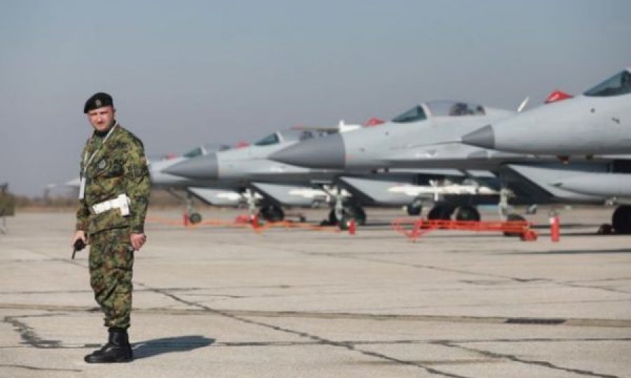 Rusia do të hapë zyrën e ministrisë së mbrojtjes në Serbi për thellimin e marrëdhënieve ushtarake
