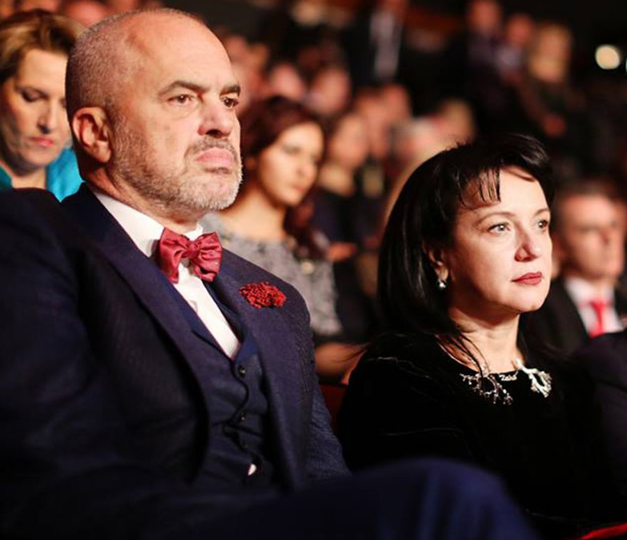 Edi Rama është burri i tretë për të/ Ja me kë ka qenë e martuar më parë Linda Rama dhe si e ka ndarë pasurinë me ish-burrat: Sa shumë paska marrë…