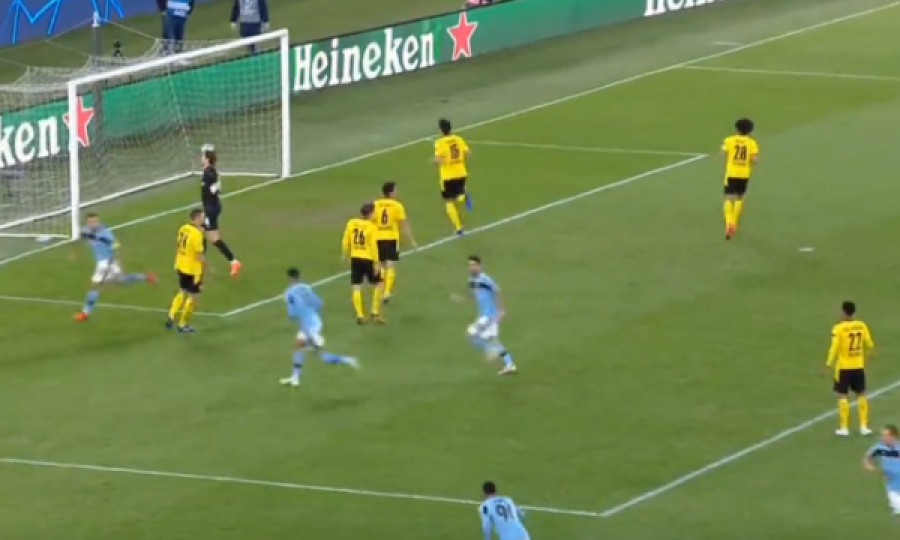 Lazio e fillon furishëm kundër Dortmundit