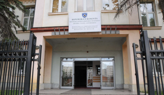 “Në dimër nuk do ta lejojmë mërgatën të futet në Kosovë”, reagon Ministria e Shëndetësisë