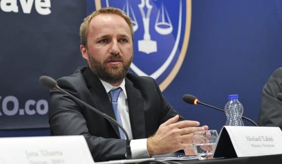 Tahiri: Lajçak mori motiv për ndryshim të Kushtetutës nga takimi që pati me Kurtin
