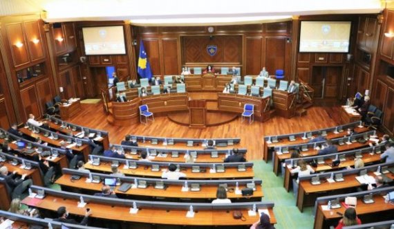 Nuk ka kourum, dështon të votohet projektkodi civil i Kosovës