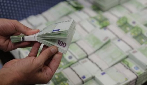 Ja çka ka blerë njëri nga të dyshuarit për vjedhjen e 2 milionëve nga Thesari