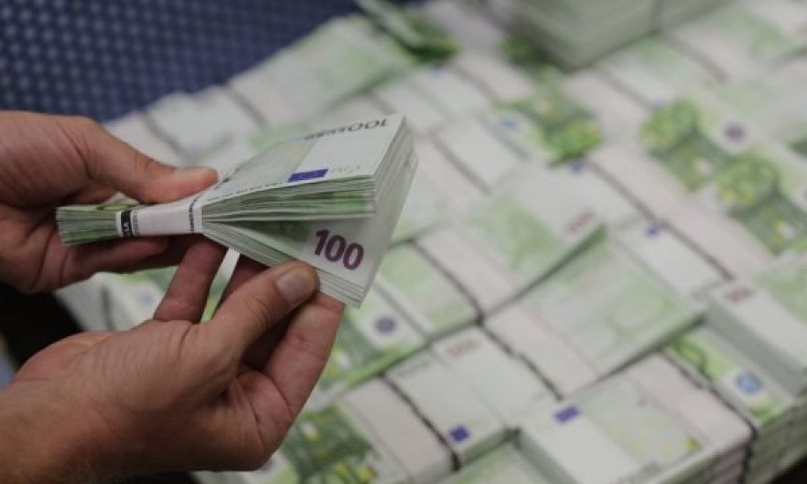 Ja çka ka blerë njëri nga të dyshuarit për vjedhjen e 2 milionëve nga Thesari