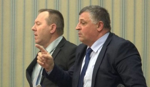 Nasim Haradinaj e Hysni Gucati po qëndrojnë bashkë – po thërrasin nganjëherë në Prishtinë
