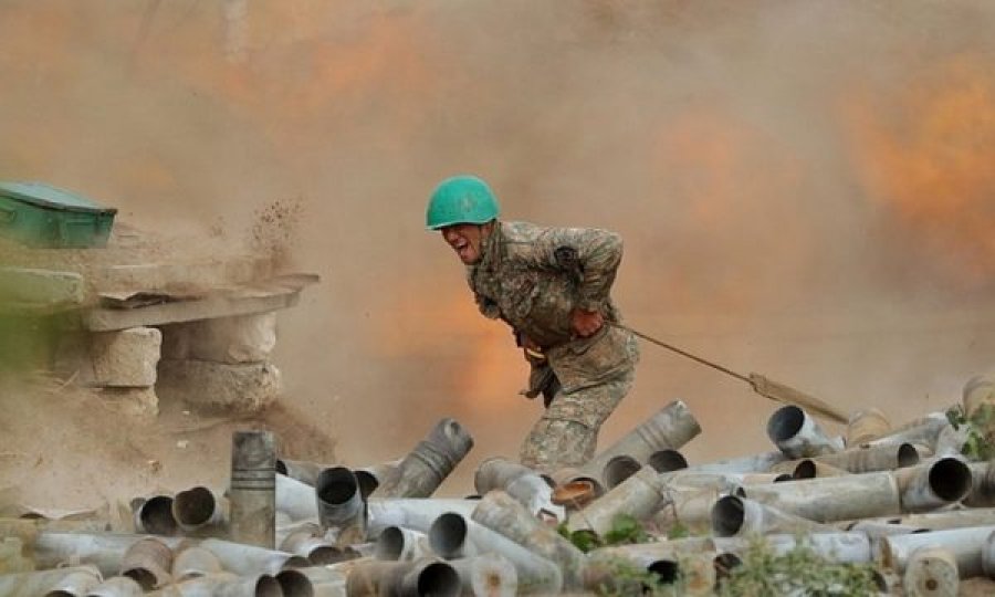 Shkelet menjëherë armëpushimi i arritur nga SHBA-ja në konfliktin Nagorno-Karabakh