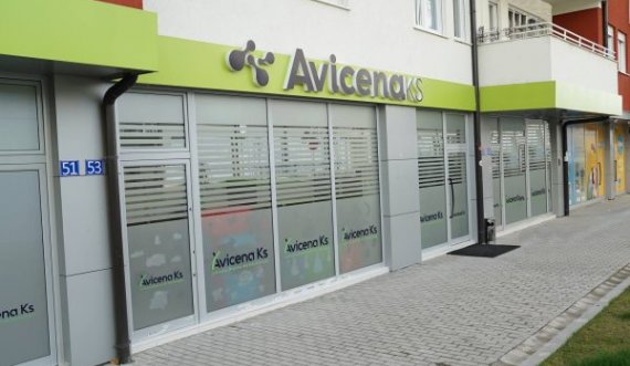 Laboratori privat në Prishtinë hedh strishot në trotuarë, Zemaj kërkon inspektimin e tij