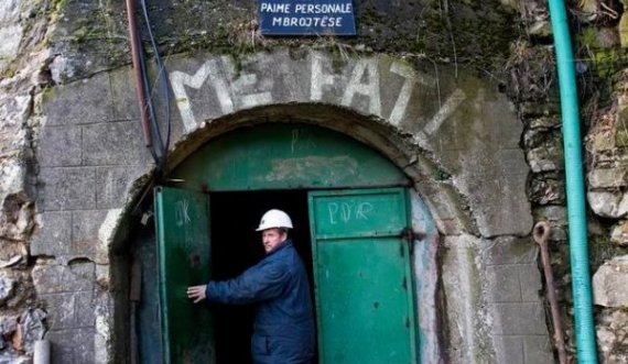 Kryeshefi i Trepçës jep detaje mbi bllokimin e xhirollogarive