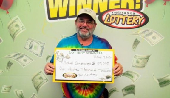 Njeriu që fitoi dy herë lotarinë brenda vitit