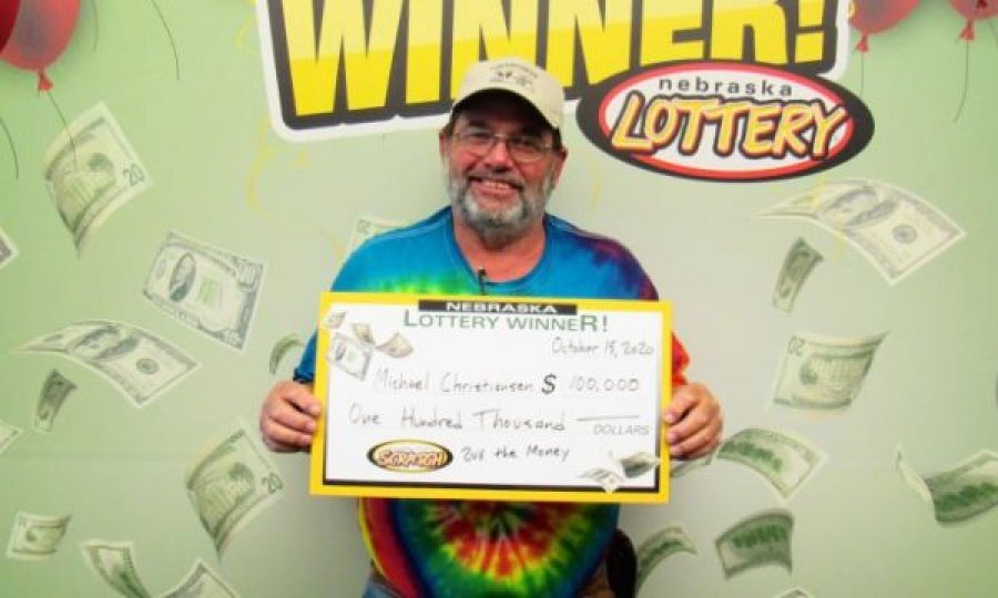 Njeriu që fitoi dy herë lotarinë brenda vitit