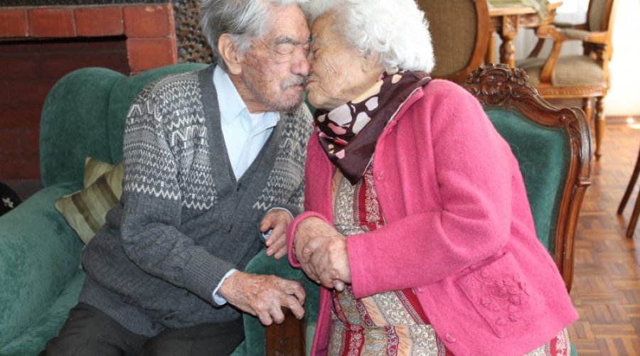 79 vite të martuar dhe ishin çifti më i vjetër në botë, burri humb jetën 110 vjeç