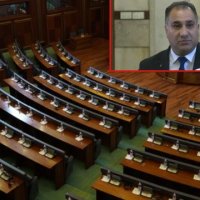 Edhe Kinolli krah Damkës: 6 plus kërkon shkarkimin e Ambasadorit Gashi