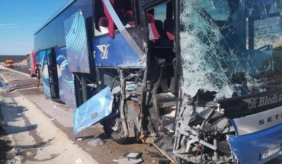 Autobusi me targa shqiptare përfshihet në aksident në Kroaci