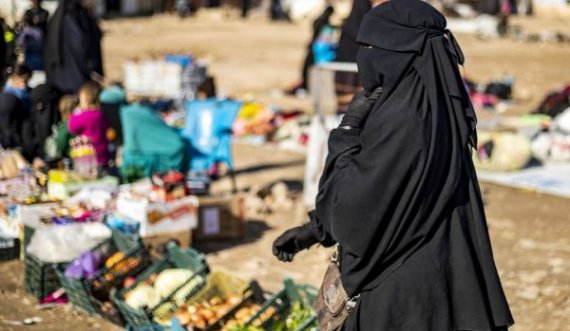Afro 100 persona nga Kosova po vazhdojnë qëndrimin në Siri, mes tyre ka edhe fëmijë