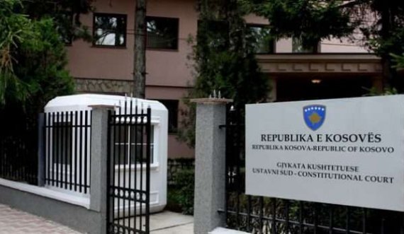 Reagim ndaj Gjykatës Kushtetuese: Gjyqtari raportues Bekim Sejdiu ka kërkuar rrëzimin e qeverisë