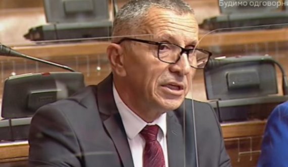 Kamberi: Nëse qeveria e re serbe dëshiron pajtim me shqiptarët duhet të ballafaqohen me të kaluarën