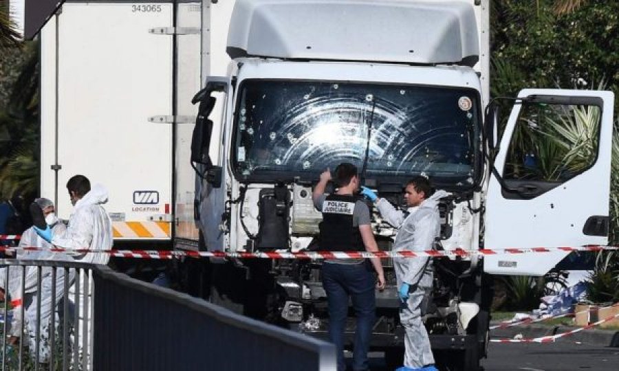 Sulmi në Nice ngjall kujtimet e trishta për sulmin me kamion para katër vjetëve