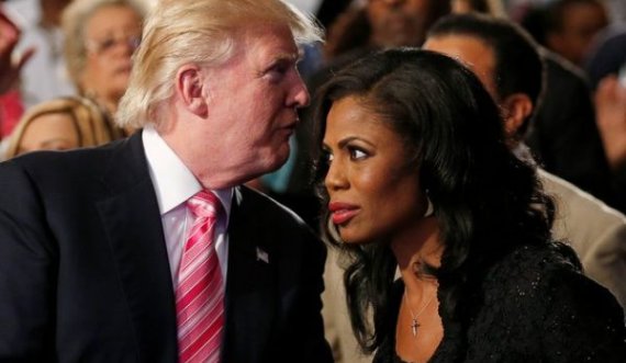 Ish-ndihmësja e Trump flet për marrëdhënien e çiftit presidencial: Melania, e neveritur prej tij