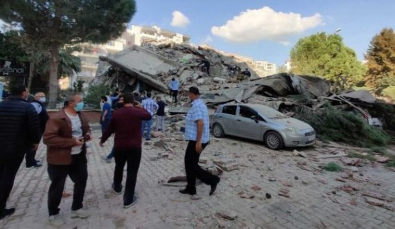 Rëndohet bilanci i viktimave nga tërmeti në Izmir: Dy fëmijë të vdekur në Samos të Greqisë