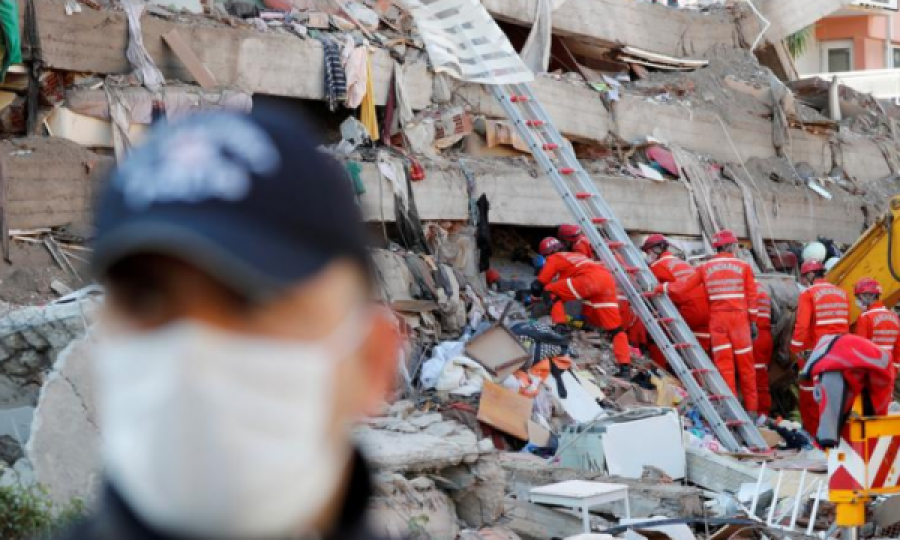 Gjendet edhe një viktimë e tërmetit në Turqi