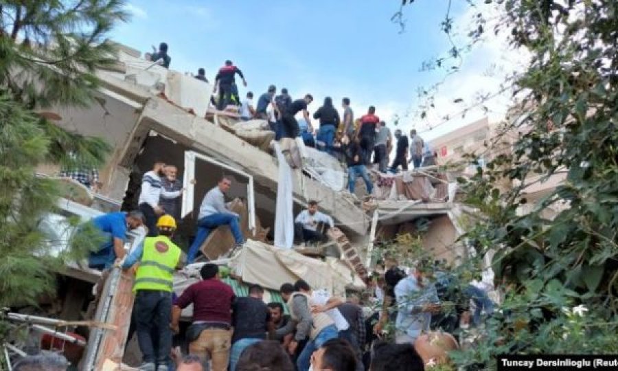 Rëndohet bilanci, mbi 20 të vdekur nga tërmeti në Turqi dhe Greqi