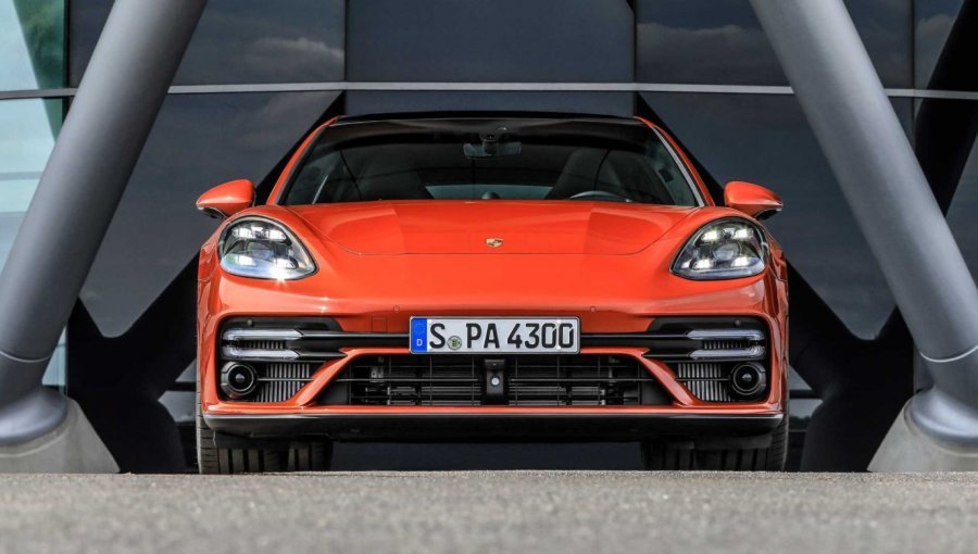 Porsche vjen me Panamera hibrid me 738 kuajfuqi