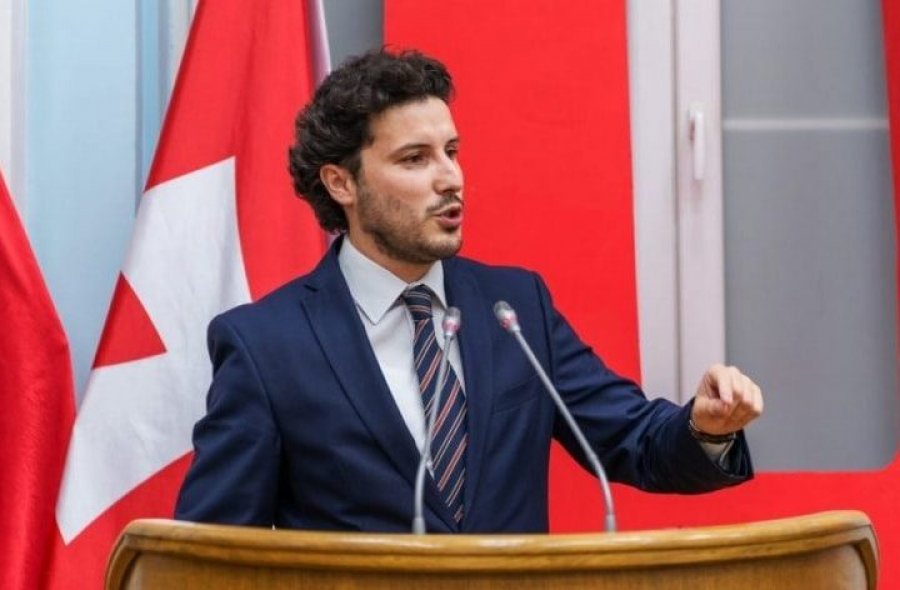 Çfarë kishte thënë në të vërtetë Deputeti Dritan Abazoviq për Skënderbeun?