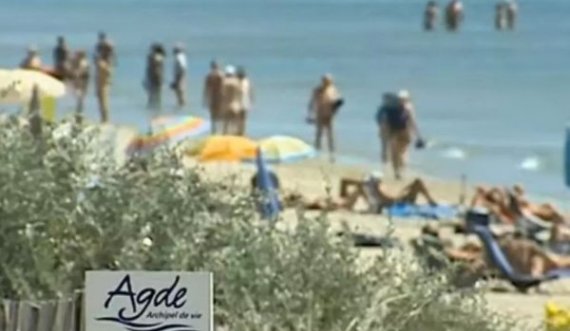 Koronavirusi prek 240 veta në “fshatin e nudistëve”, 800 karantinohen pas festës erotike