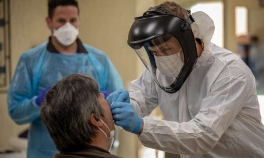Ministri italian i Shëndetësisë: Testi i COVID-19 të bëhet në të gjithë BE’në në aeroporte