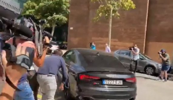 Momenti kur Jorge Messi largohet nga zyret e Barcelonës, shkon drejt në shtëpinë e djalit të tij 