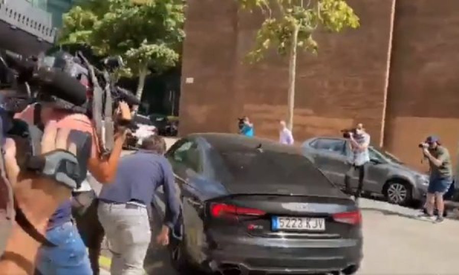 Momenti kur Jorge Messi largohet nga zyret e Barcelonës, shkon drejt në shtëpinë e djalit të tij 