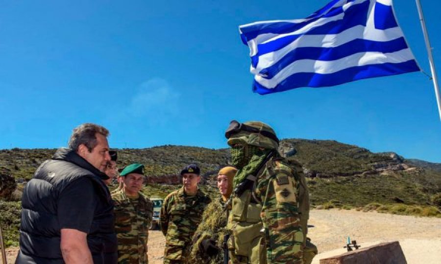 Incident në një ishull të Mesdheut, grekët kërcënojnë gazetarët turq