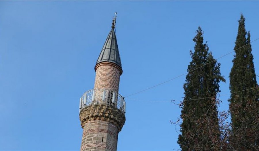 Vodhi në xhami, arrestohet 19-vjeçari në Pejë